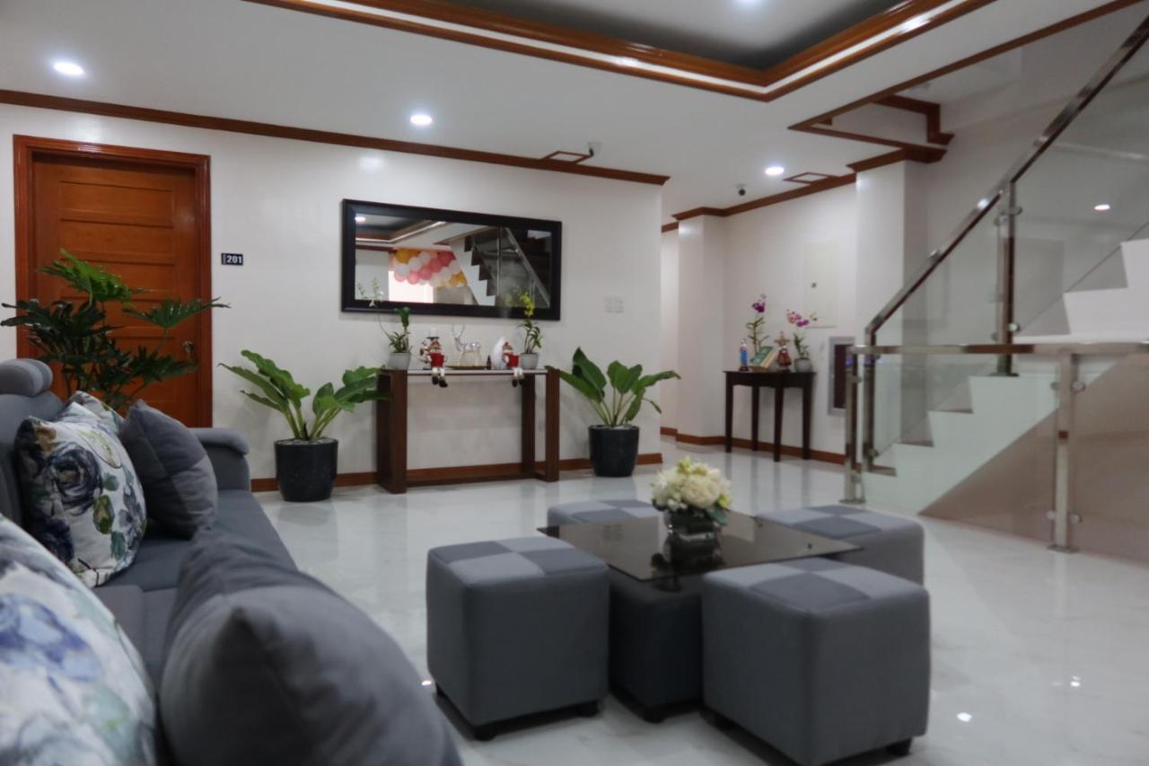 The Legacy Hotel Tayabas Екстериор снимка