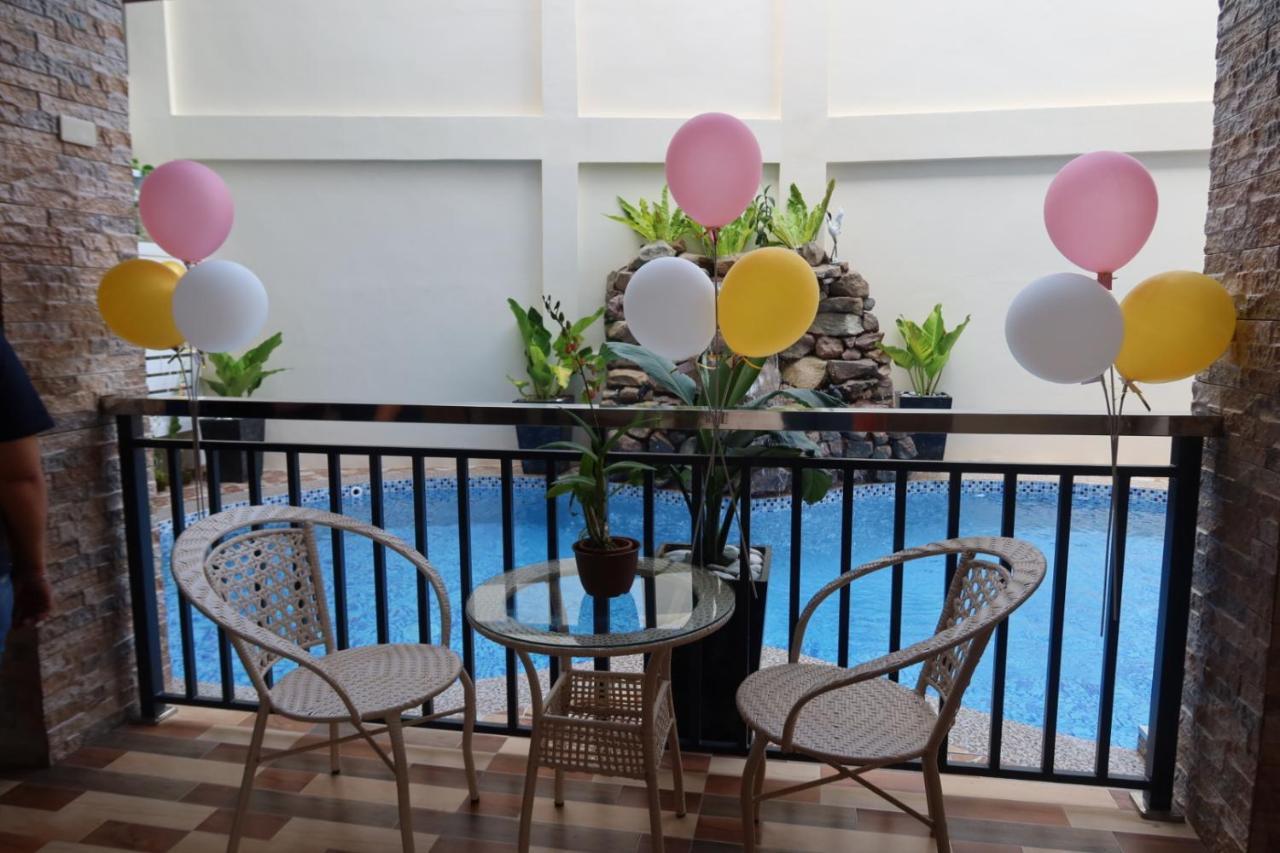 The Legacy Hotel Tayabas Екстериор снимка